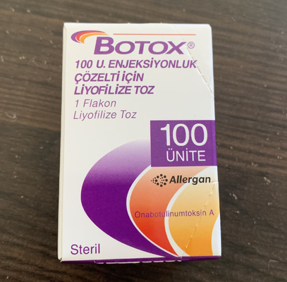 La tossina botulinica dell'iniezione di  delle unità di Allergan 100 corruga la rimozione